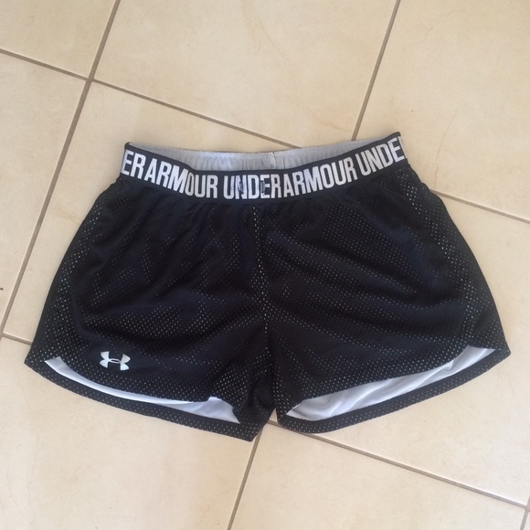 Under Armour Pants - Under Armour black dry fit shorts